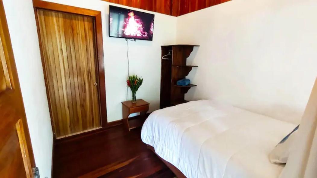 Cowboy Hostel - Habitaciones Con Bano Privado Monteverde Eksteriør billede